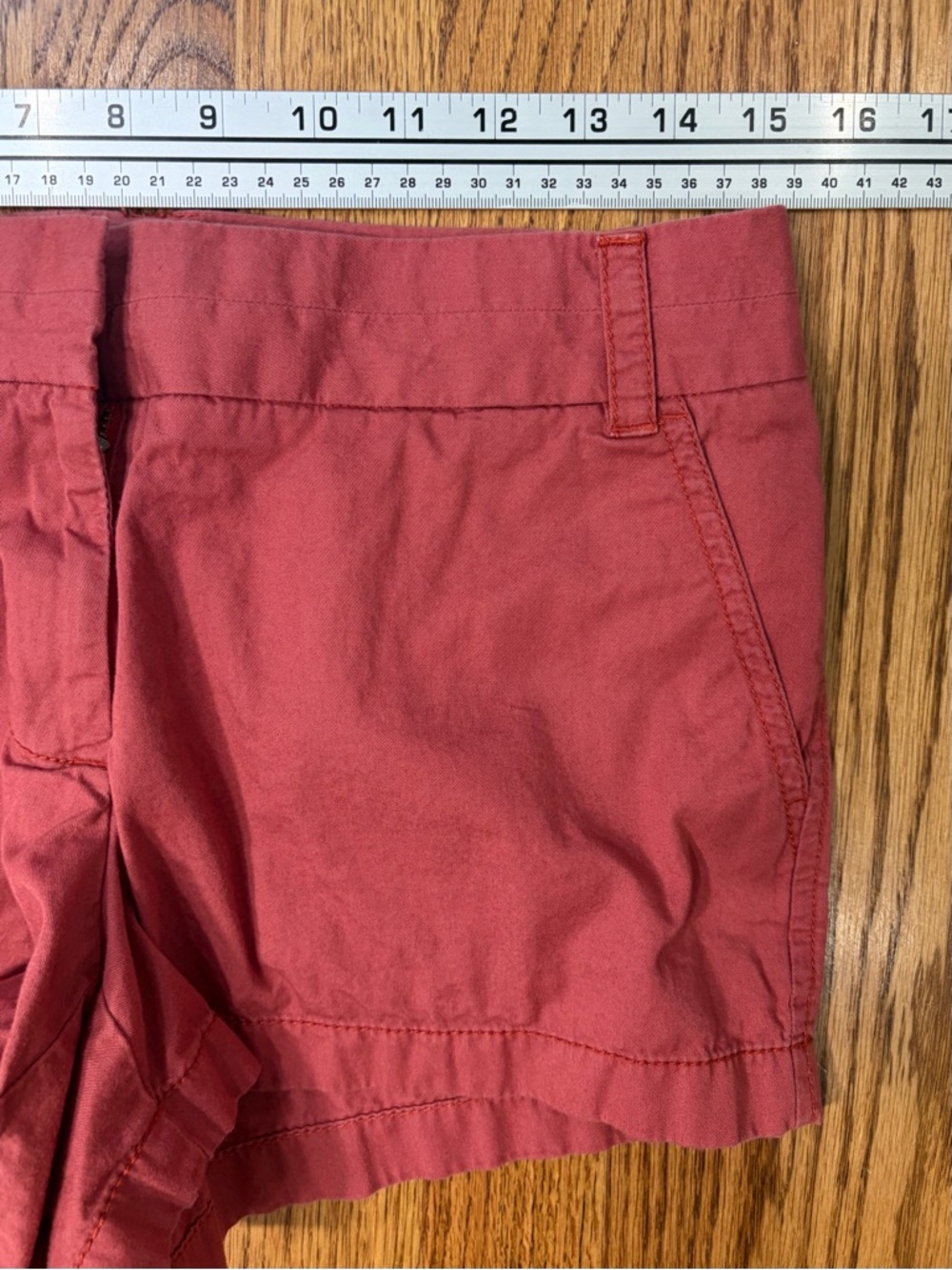 J. Crew Red 100% Cotton Broken-in 3" Chino Shorts sz 4 - Picture 7 of 9